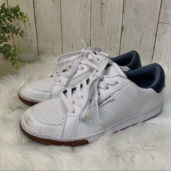tommy hilfiger 85 shoes